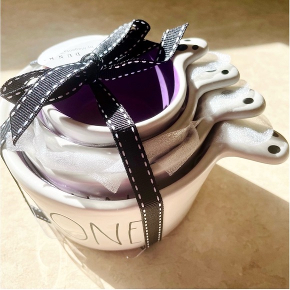 Rae Dunn Ghost face shaped handle Measuring Cups 4pc set ALL MATTE NWT RARE - Picture 10 of 10